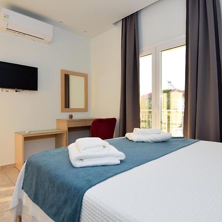 Katakis Luxury Apartment Hriszí Aktí Haniá Kültér fotó
