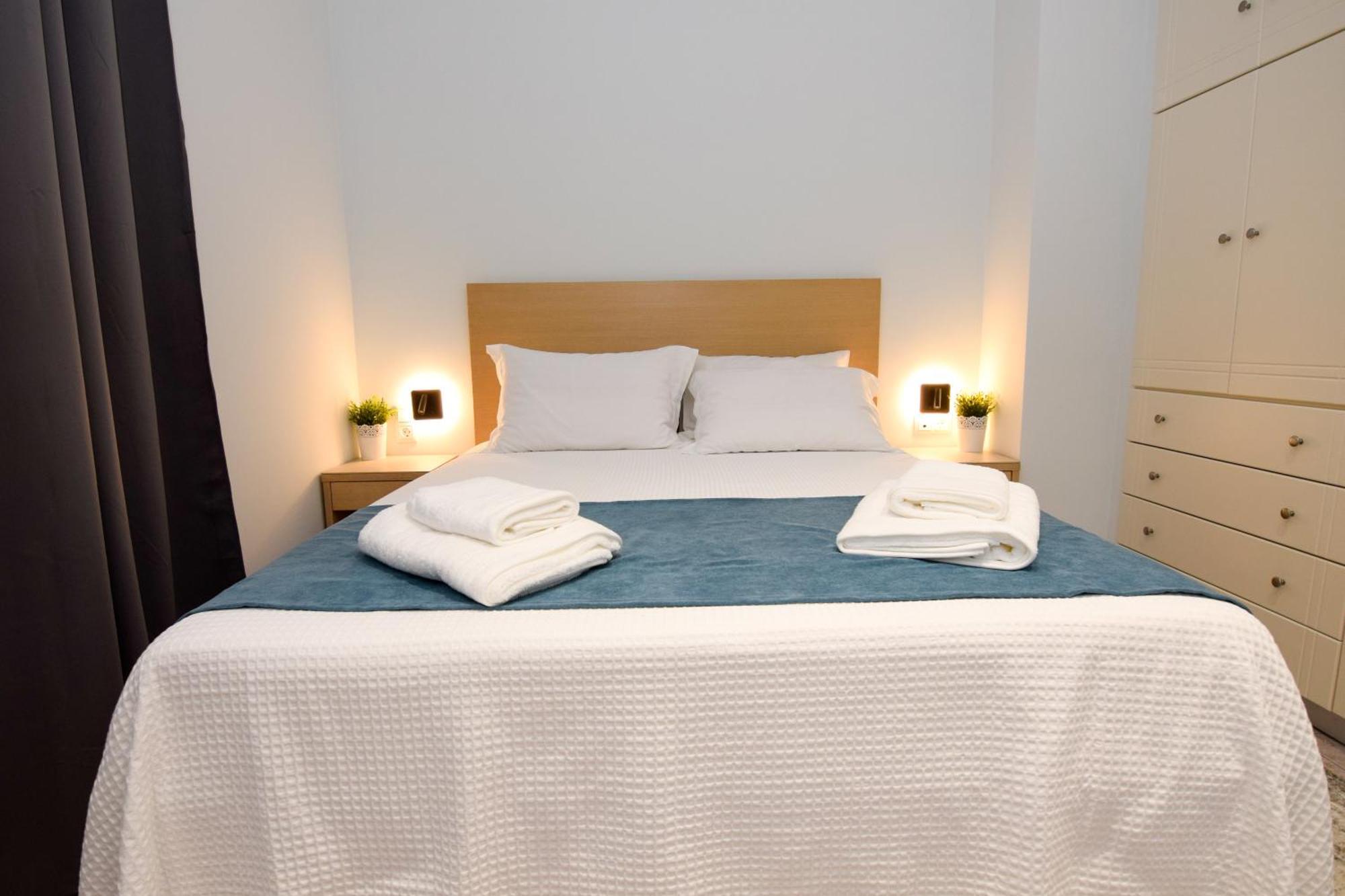 Katakis Luxury Apartment Hriszí Aktí Haniá Kültér fotó