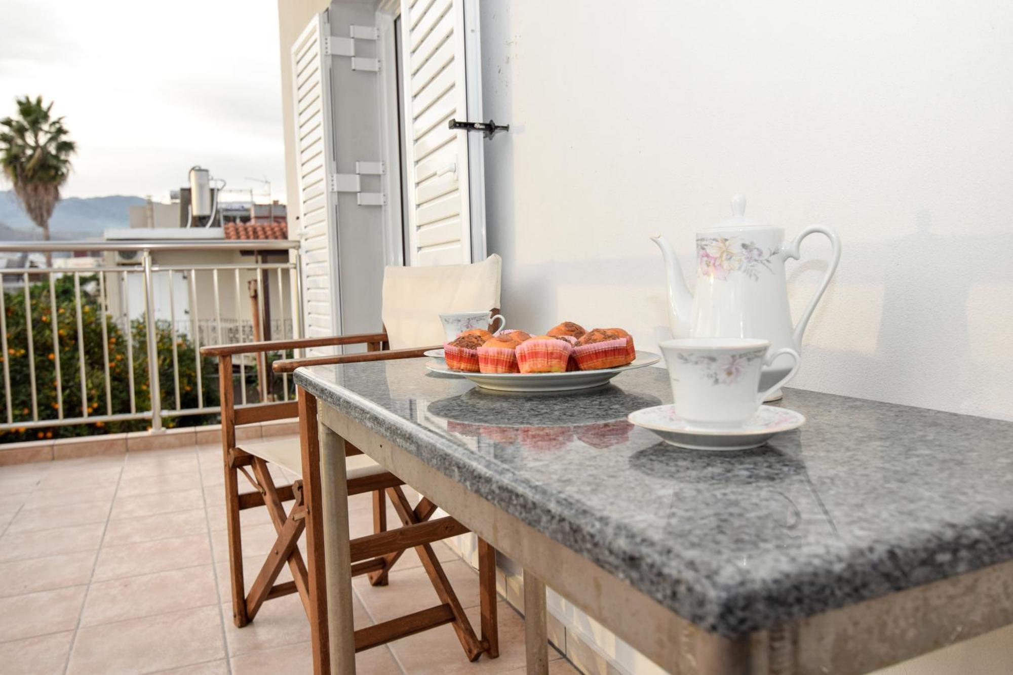 Katakis Luxury Apartment Hriszí Aktí Haniá Kültér fotó